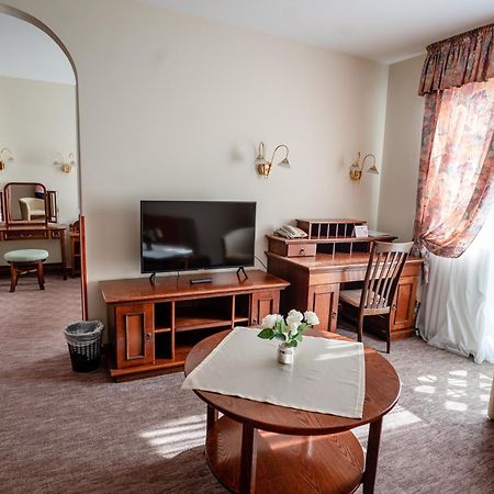 Hotel Erzsebet Hévíz Exteriör bild
