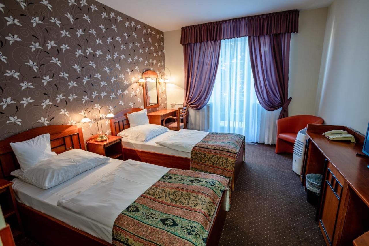 Hotel Erzsebet Hévíz Exteriör bild
