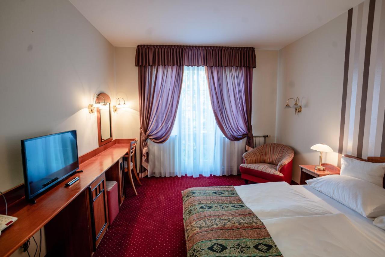 Hotel Erzsebet Hévíz Exteriör bild