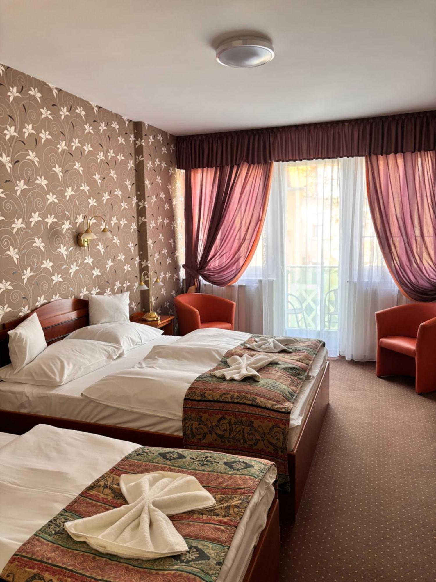 Hotel Erzsebet Hévíz Exteriör bild