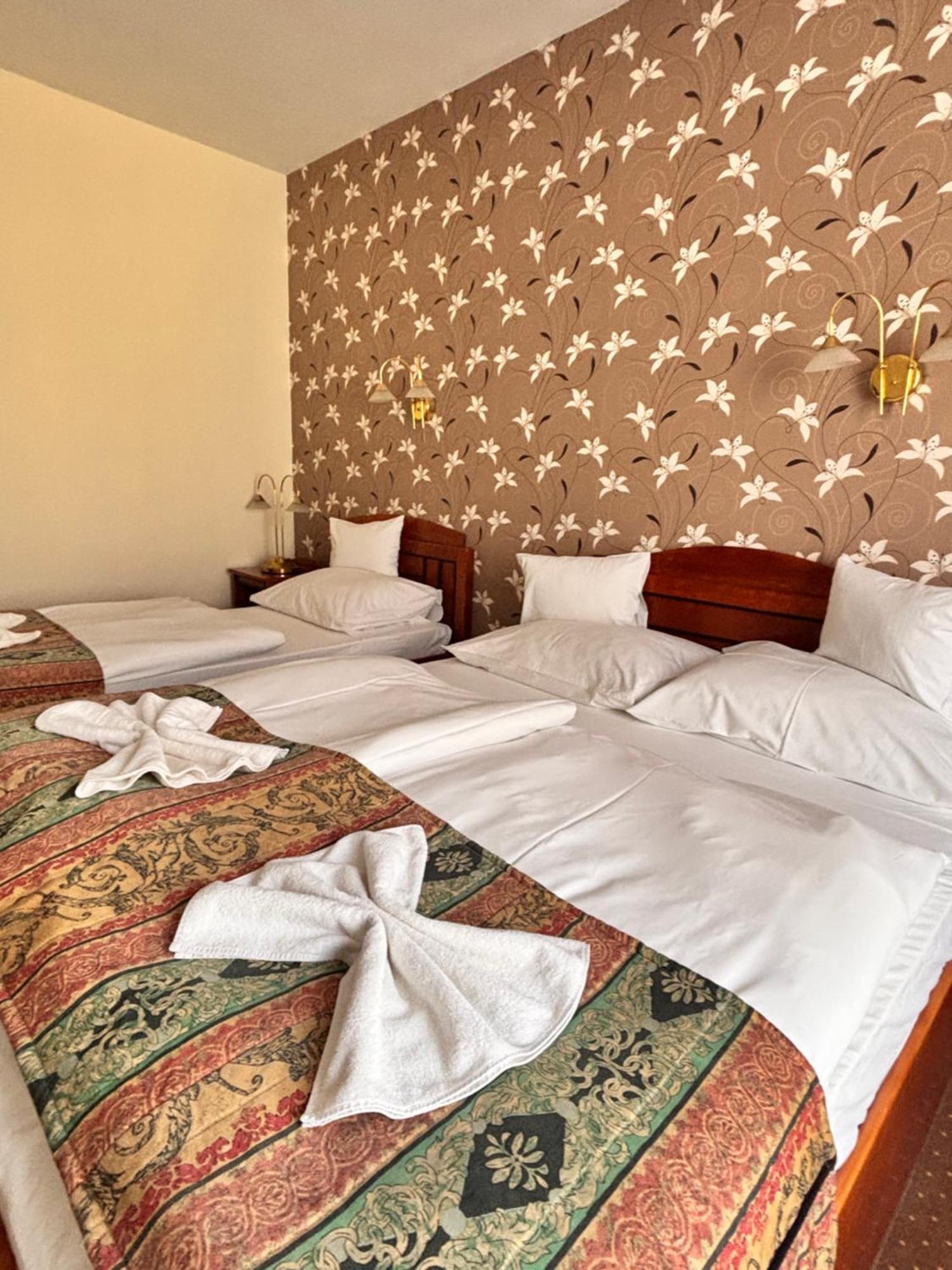 Hotel Erzsebet Hévíz Exteriör bild